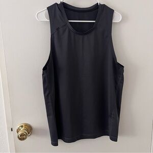 RHONE Muscle Tee Medium